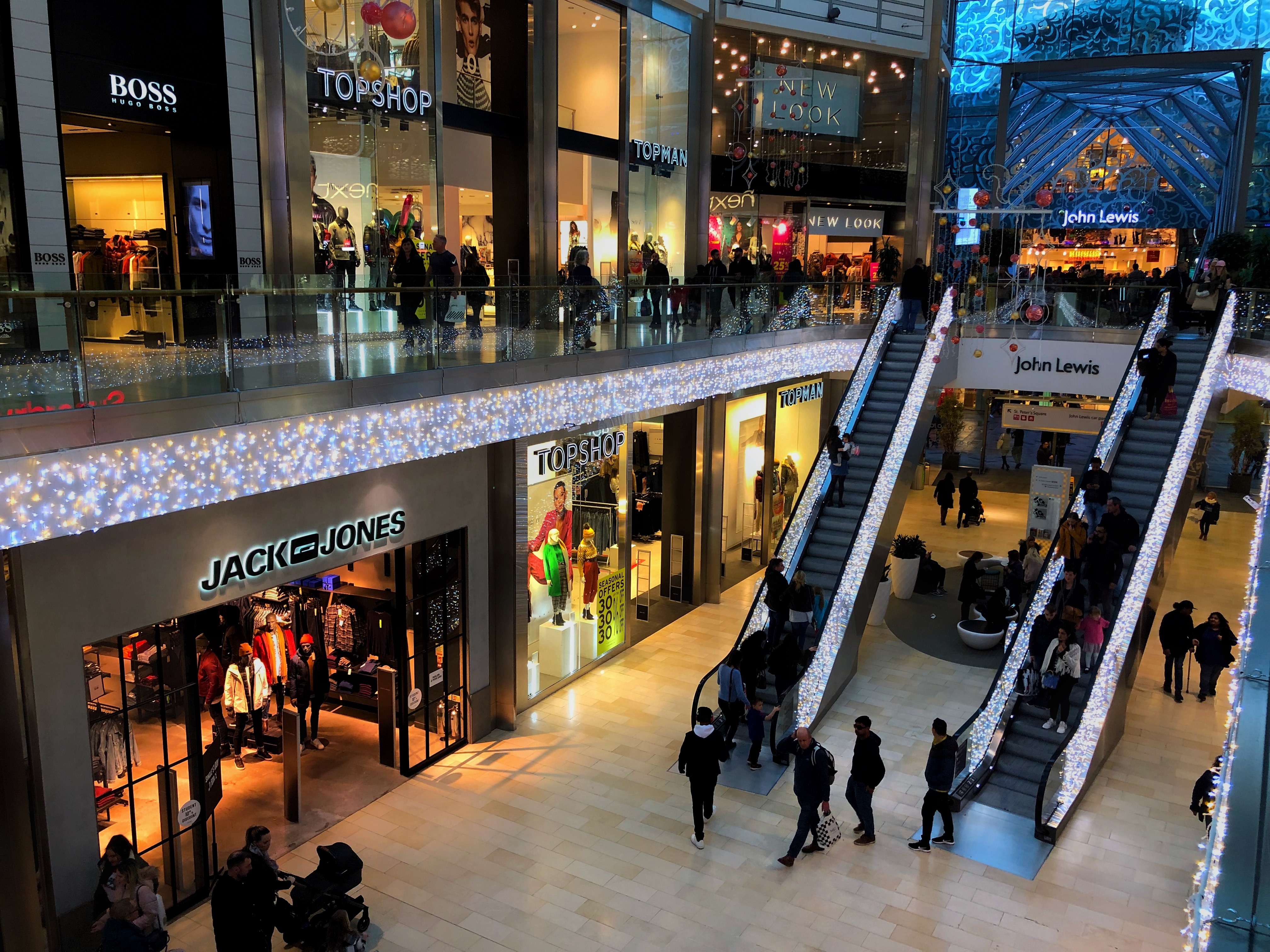 Magasins supplémentaires : 8€